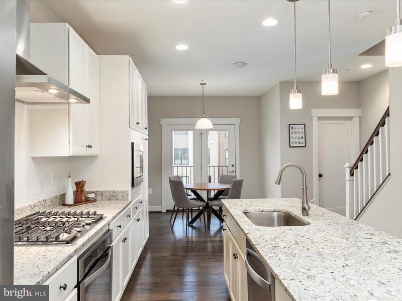 22955 Sullivans Cv, Brambleton, VA 20148