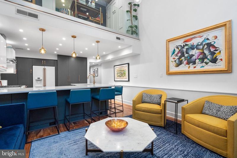 1111 M St NW #2, Washington, DC 20005