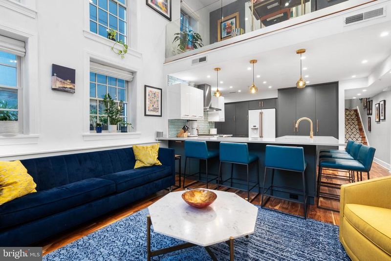 1111 M St NW #2, Washington, DC 20005