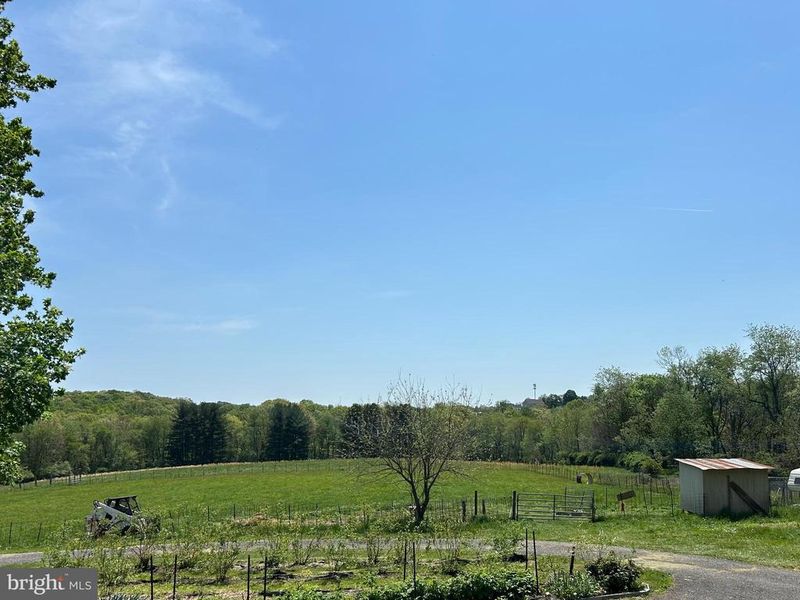 342 Watersville Rd, Mount Airy, MD 21771