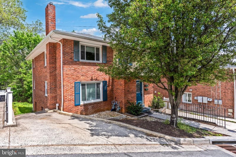 4141 21st Rd N #A, Arlington, VA 22207