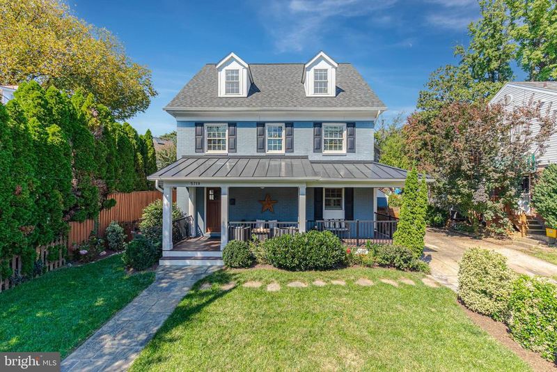 5719 15th St N, Arlington, VA 22205