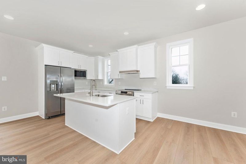 406 W Green St #A, Middletown, MD 21769