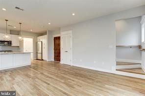 2233 40th Pl NW #6, Washington, DC 20007