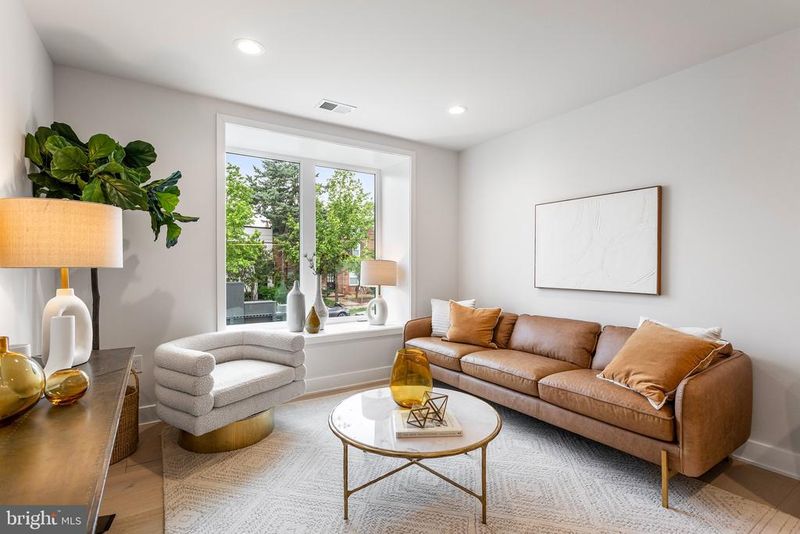 845 19th St NE #8, Washington, DC 20002