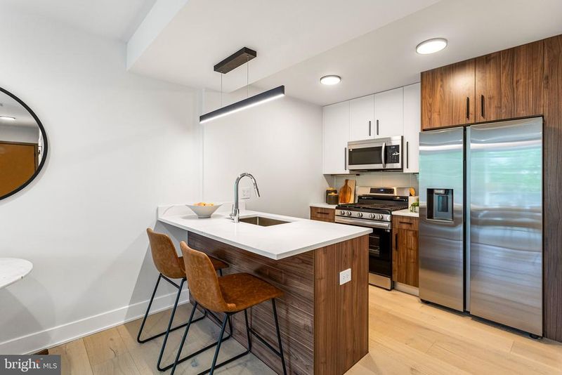 845 19th St NE #8, Washington, DC 20002