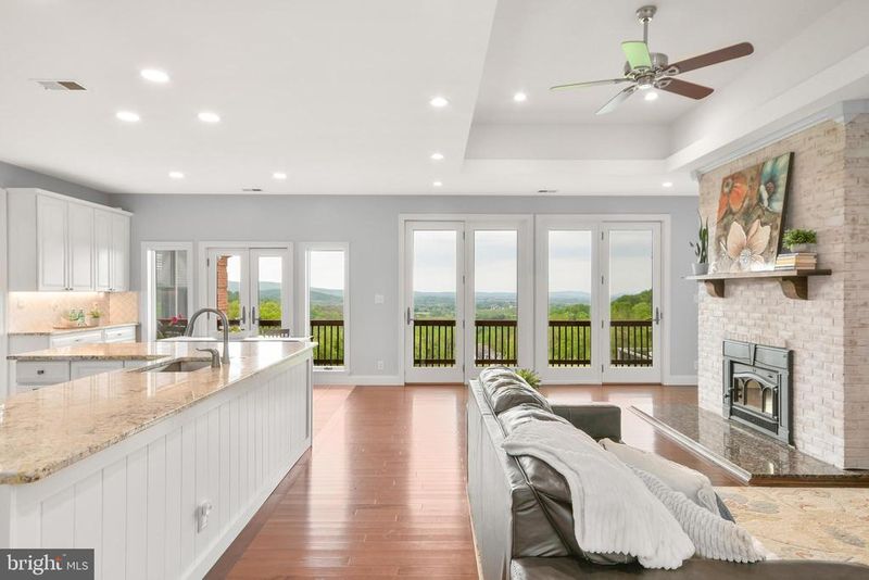2494 Scravel Rd, Myersville, MD 21773