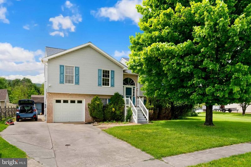 115 Emmitsburg Rd, Thurmont, MD 21788