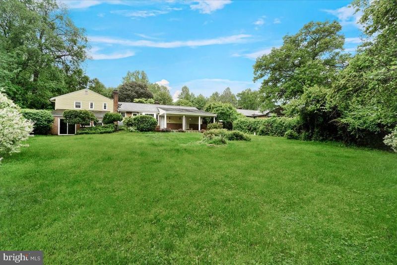 704 Ednor Rd, Ashton, MD 20861