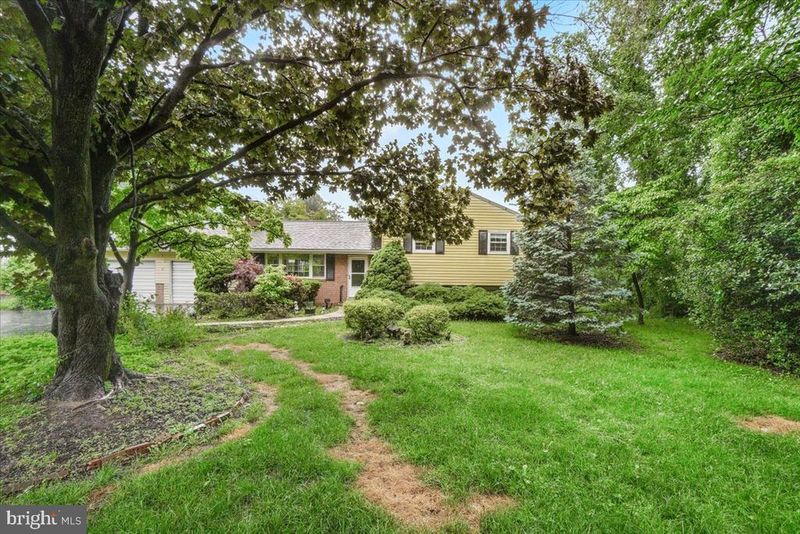 704 Ednor Rd, Ashton, MD 20861