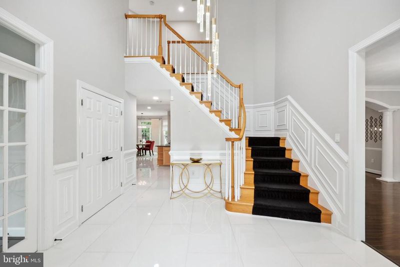 45932 Pullman Ct, Sterling, VA 20164
