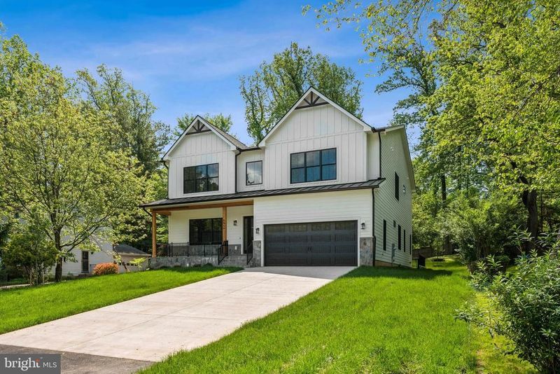 6919 Berkeley St, Falls Church, VA 22043