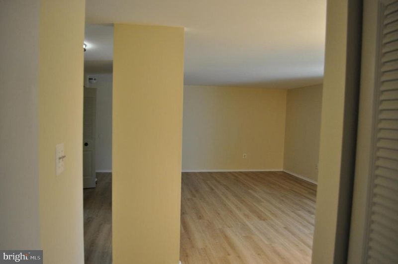 650 Heather Ridge Dr #12L, Frederick, MD 21702
