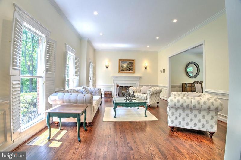 12410 Clifton Hunt Dr, Clifton, VA 20124