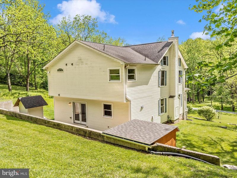 10433 Grindstone Run Rd, Myersville, MD 21773