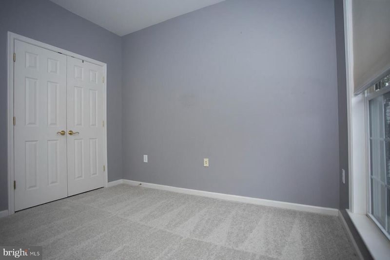 30 Dayton Cir, Fredericksburg, VA 22406