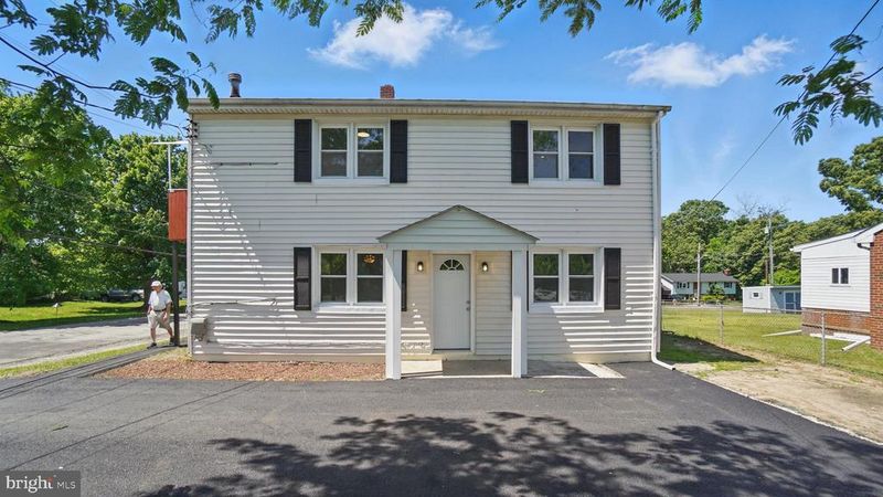 8014 Ritchie Hw, Pasadena, MD 21122