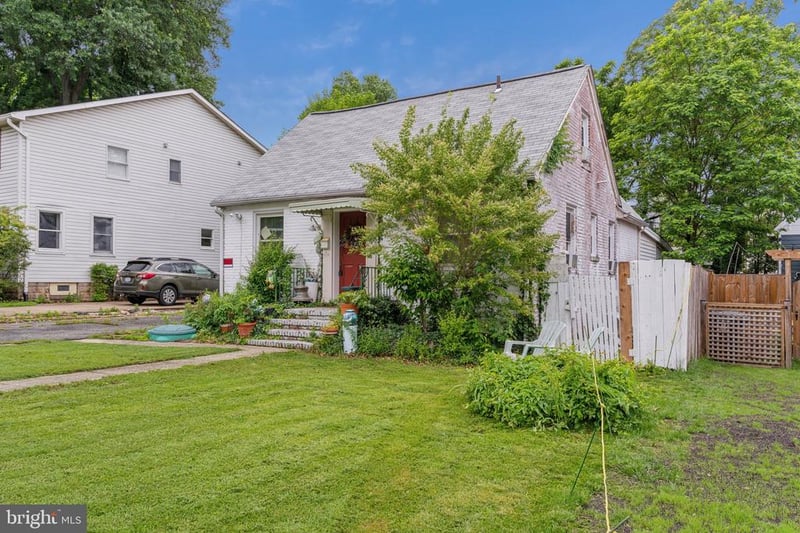 1019 21st St S, Arlington, VA 22202