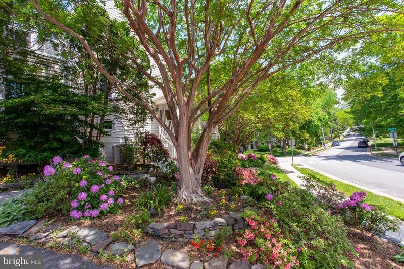 1201 Dartmouth Rd, Alexandria, VA 22314