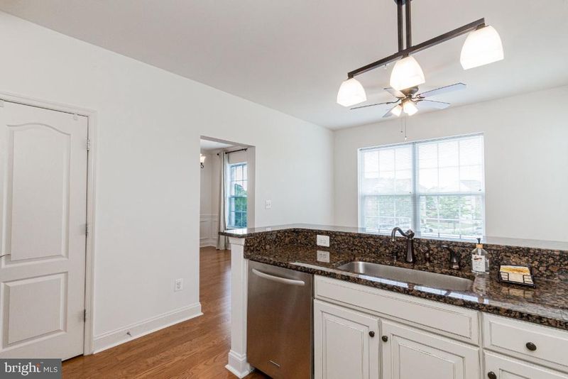 9200 Charleston Dr #207, Manassas, VA 20110