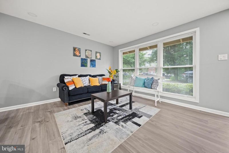 6019 Rose Hill Dr, Alexandria, VA 22310