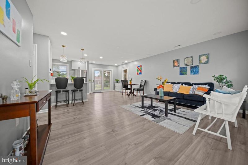 6019 Rose Hill Dr, Alexandria, VA 22310