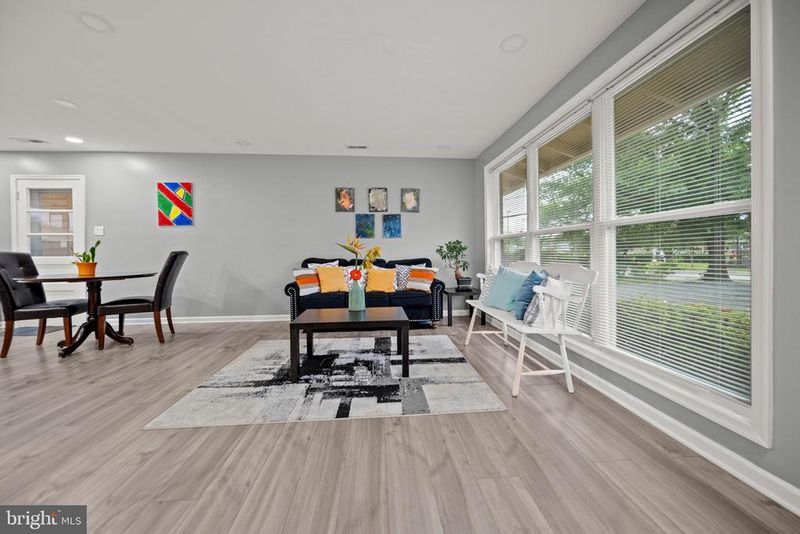 6019 Rose Hill Dr, Alexandria, VA 22310