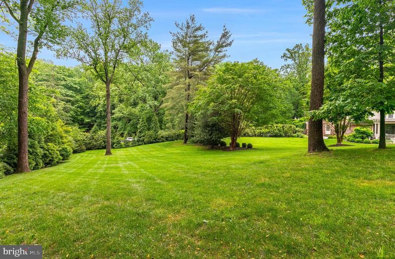 10900 Pleasant Hill Dr, Potomac, MD 20854