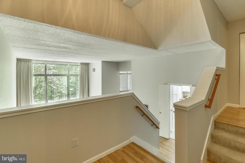 11564 Rolling Green Ct #101, Reston, VA 20191