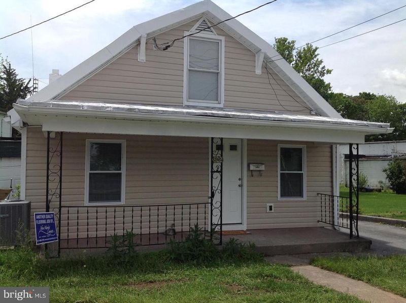 802 E South St, Frederick, MD 21701