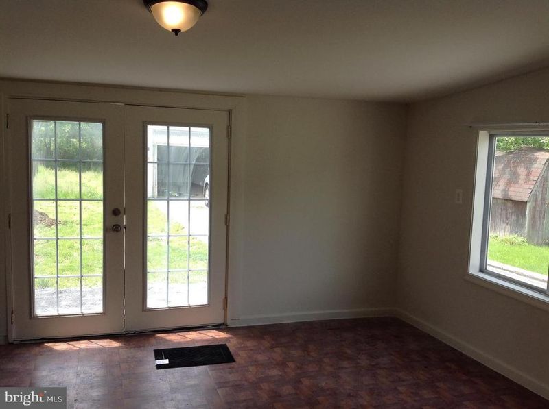 802 E South St, Frederick, MD 21701