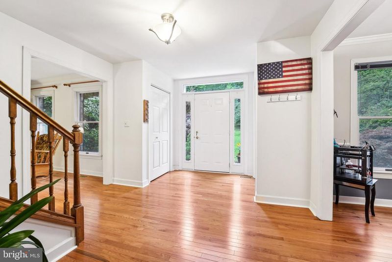 4270 Deborah Ct, Mount Airy, MD 21771