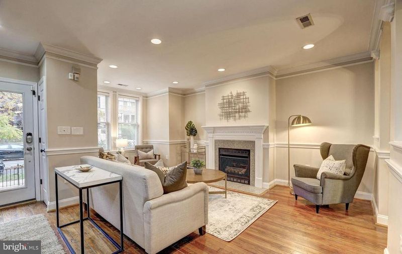 1237 I St NE, Washington, DC 20002
