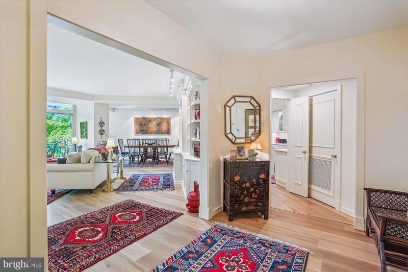 5610 Wisconsin Ave #406, Chevy Chase, MD 20815