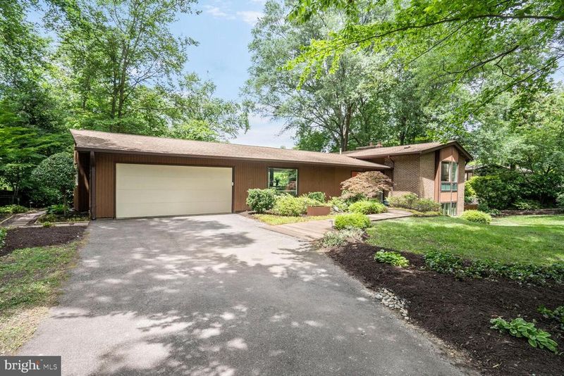 3004 Cunningham Dr, Alexandria, VA 22309