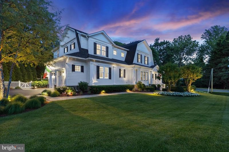 900 Park St SE, Vienna, VA 22180