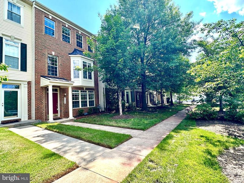 44256 Huron Ter, Ashburn, VA 20147