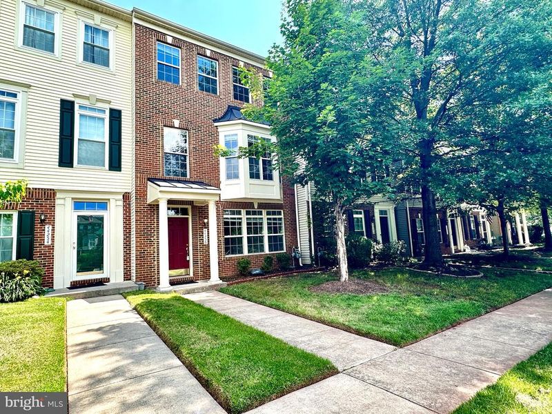 44256 Huron Ter, Ashburn, VA 20147