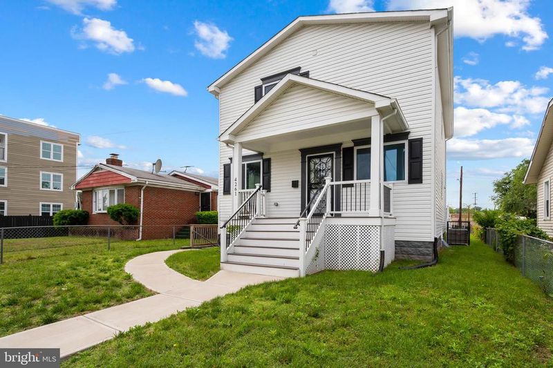 4261 Meade St NE, Washington, DC 20019