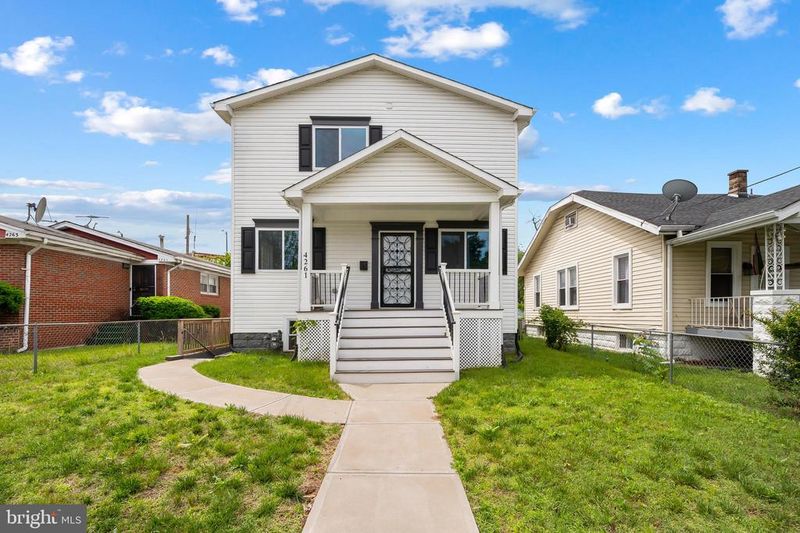 4261 Meade St NE, Washington, DC 20019