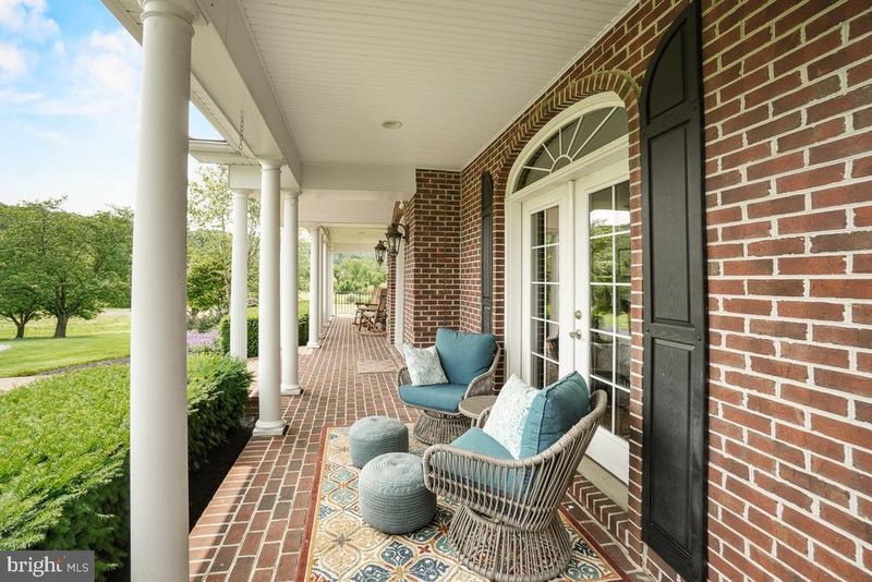 8170 Hollow Rd, Middletown, MD 21769