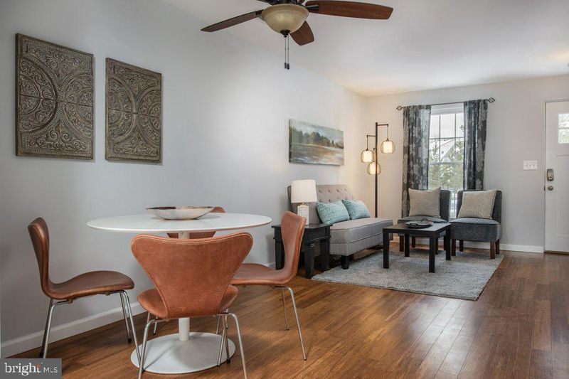 7840 Liberty Springs Cir, Alexandria, VA 22306