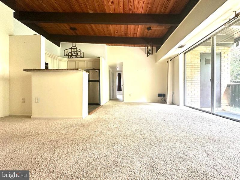 7839 Enola St #204, Mclean, VA 22102