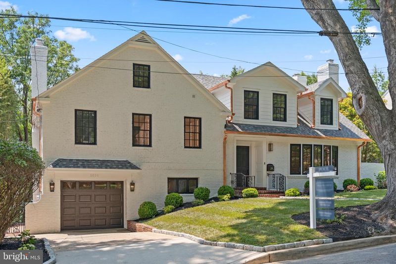 2236 46th St NW, Washington, DC 20007