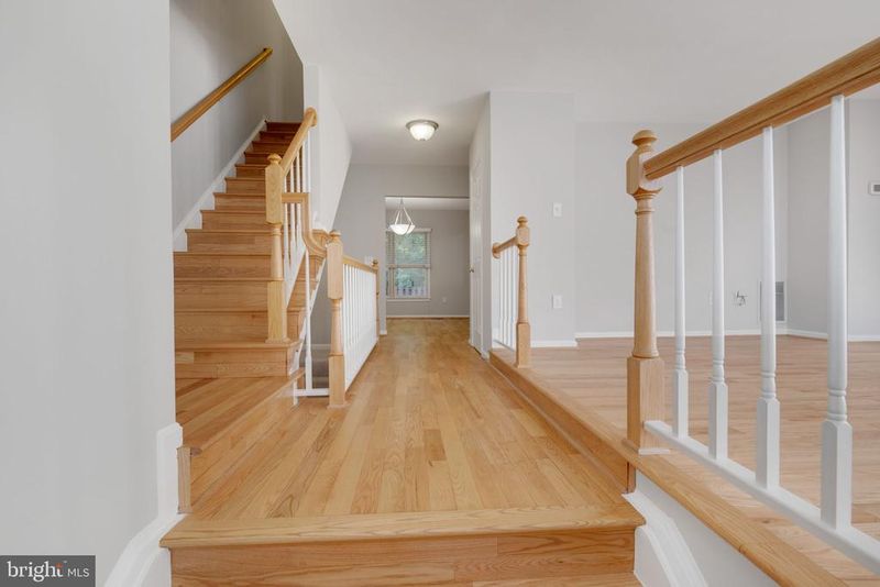 7267 Olde Lantern Way, Springfield, VA 22152