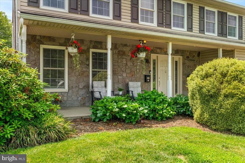 2688 Lydia Ct, Adamstown, MD 21710