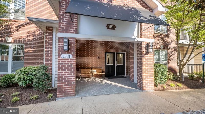1581 Spring Gate Dr #5207, Mclean, VA 22102