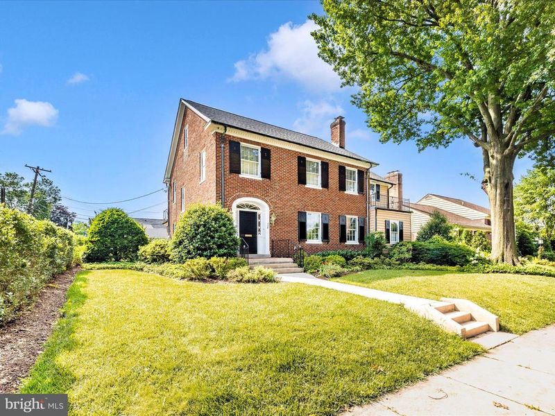 332 Magnolia Ave, Frederick, MD 21701