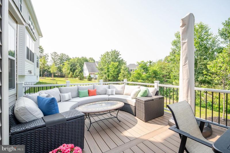 6233 Mcconnell Ln, Springfield, VA 22153