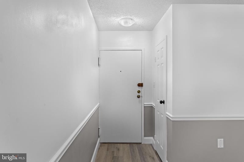 4717 1st St SW #203, Washington, DC 20032